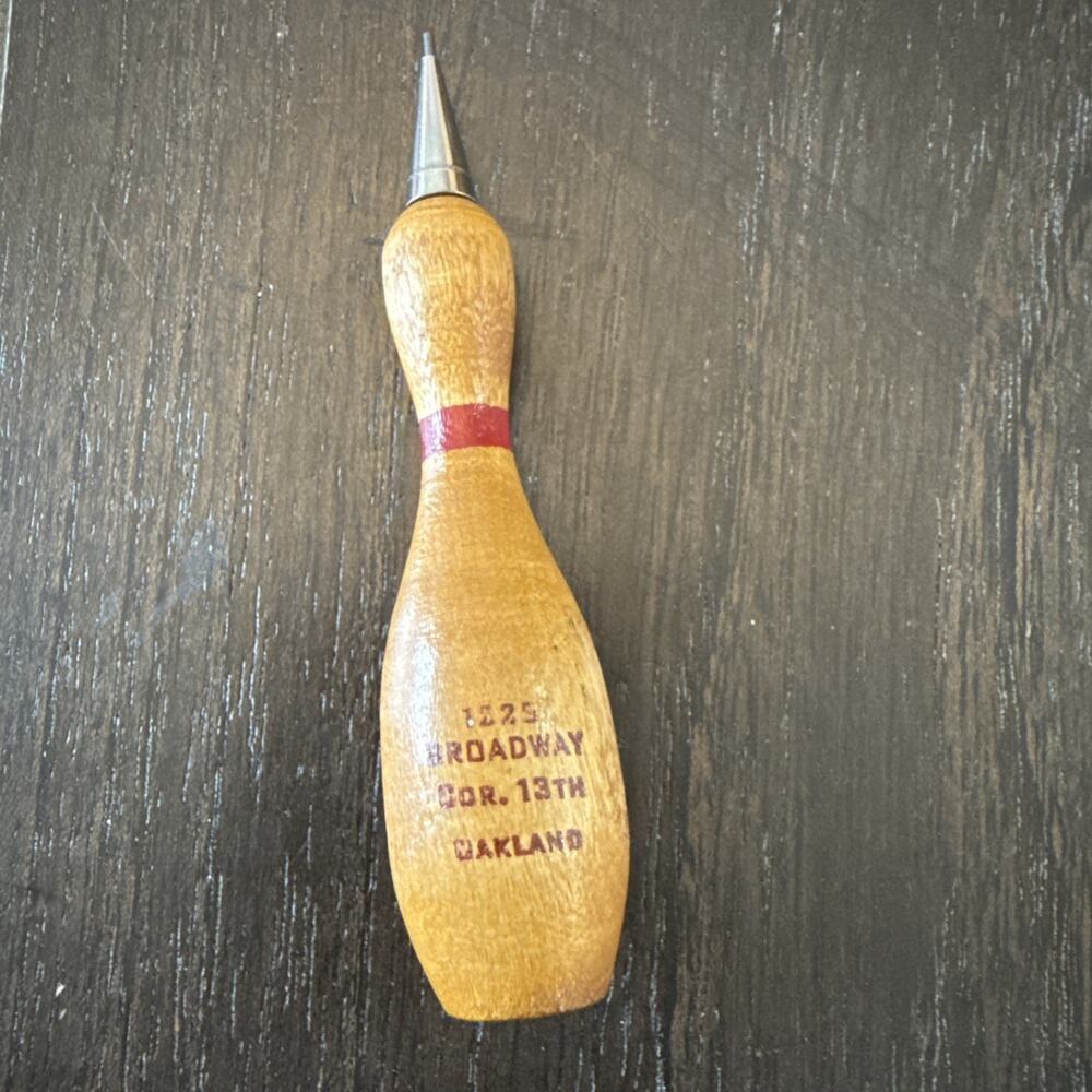 Vintage Wooden Bowling Pin Mechanical Pencil Circa 1940's Layne Glasses-Optician - Picture 2 of 4